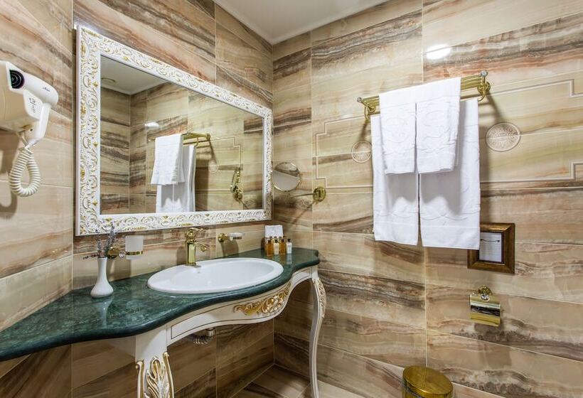 Номер Deluxe Вид на Море, Wellness Santa Hotel   Adults Plus12