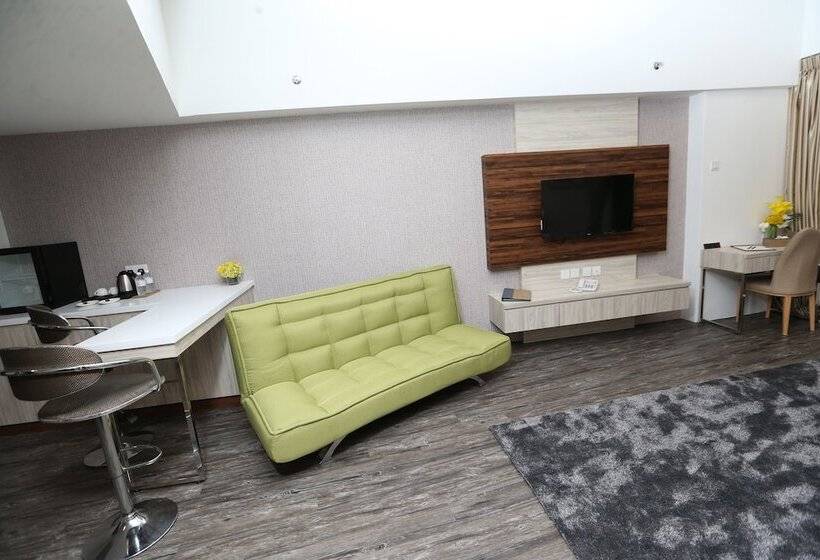 Номер Deluxe Кровать Кинг, Amerald Resort Hotel Desaru