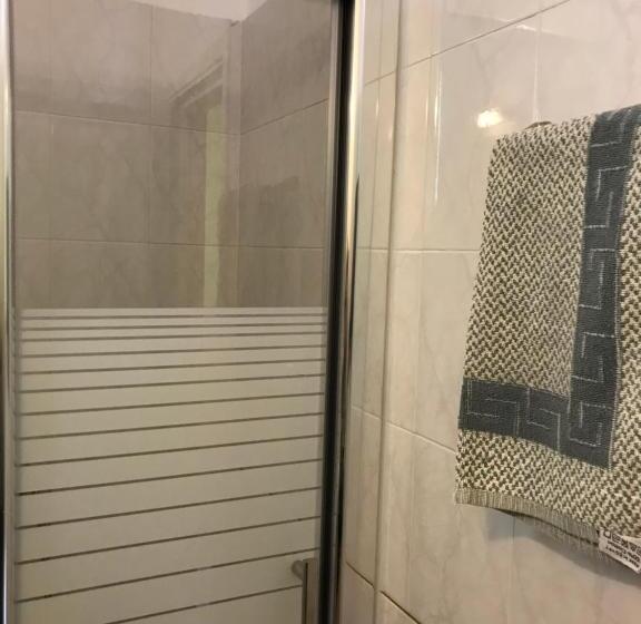 استودیوی استاندارد, Remezzo Apartments
