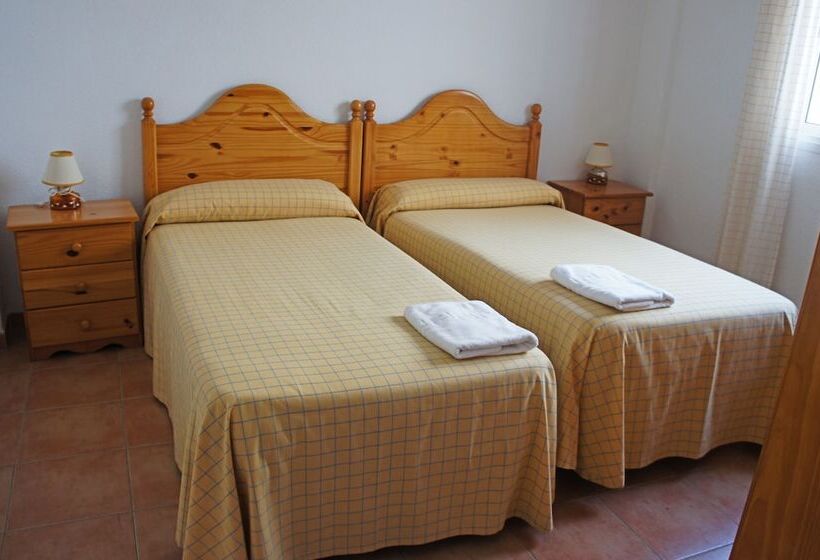 Апартаменты 3 Спальни, Apartamentos Albanta