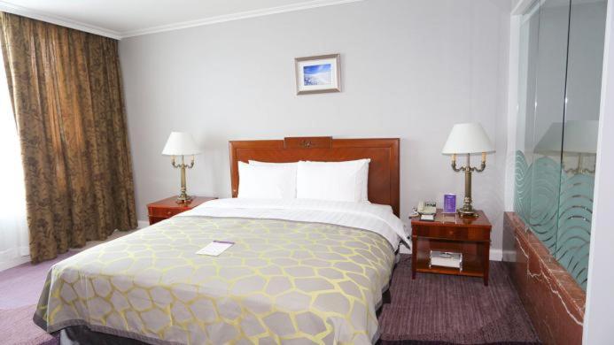 סוויטת ג'וניור, High1 Palace Hotel And Cc