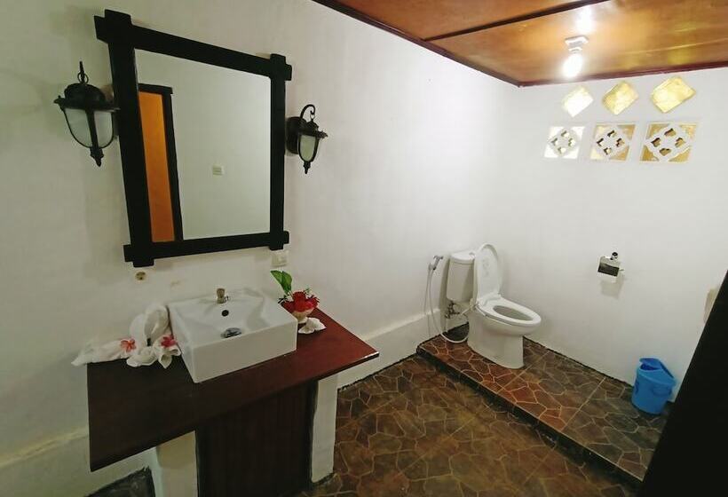 스탠다드 룸 산 전망, Tangkoko Sanctuary Villa
