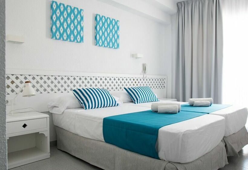 Standard Kolmen Hengen Huone Parveke, Blue Sea Mediodia