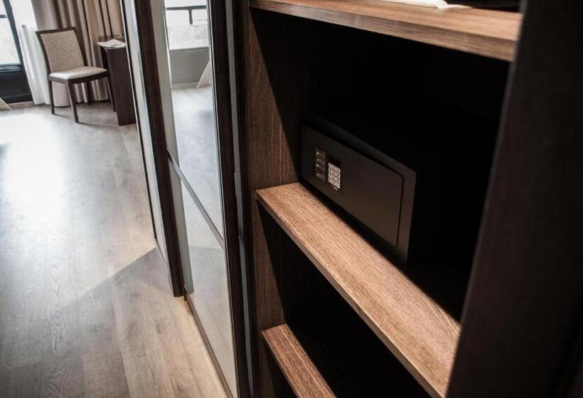Quarto Estandar Cama King, Montemar