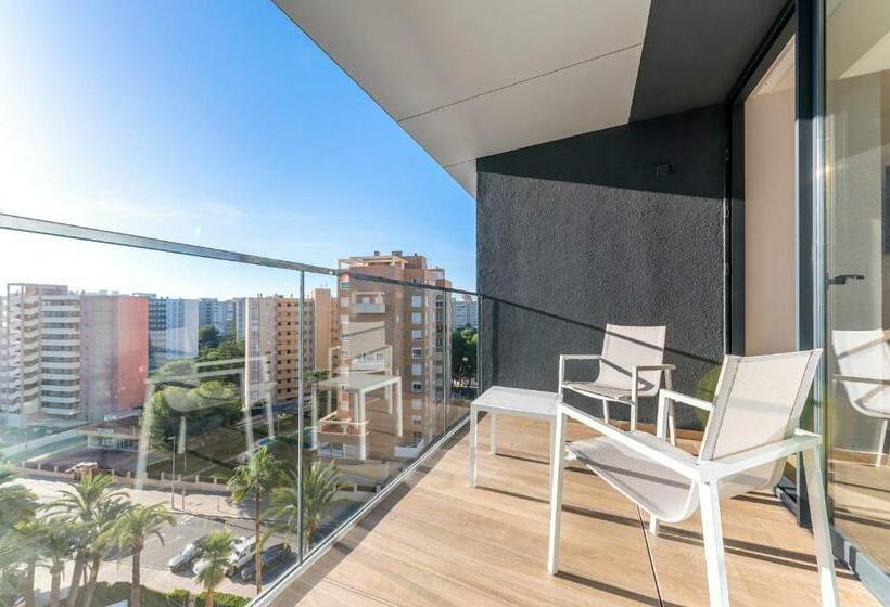Quarto Familiar, Port Alicante City & Beach