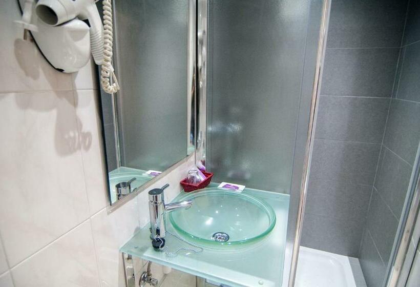 Quarto standart individual, Servigroup Diplomatic