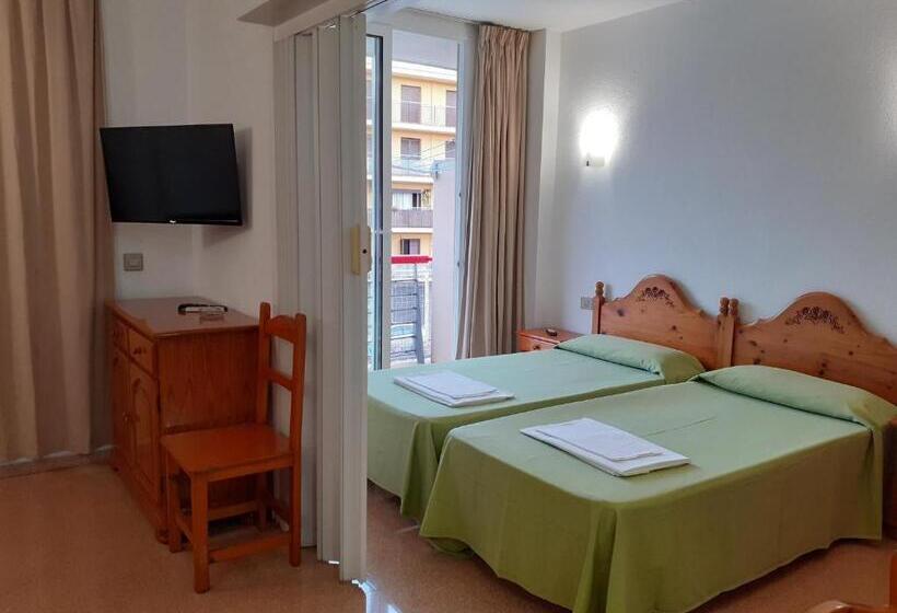 经济四人房间, Apartaments Mar Blau Calella