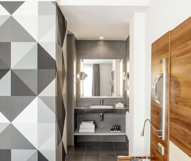 小型套房, Aqua Hotel Aquamarina & Spa