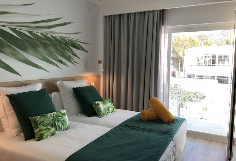Номер Стандарт Вид на Бассейн, Bq Paguera Boutique Hotel   Adults Only