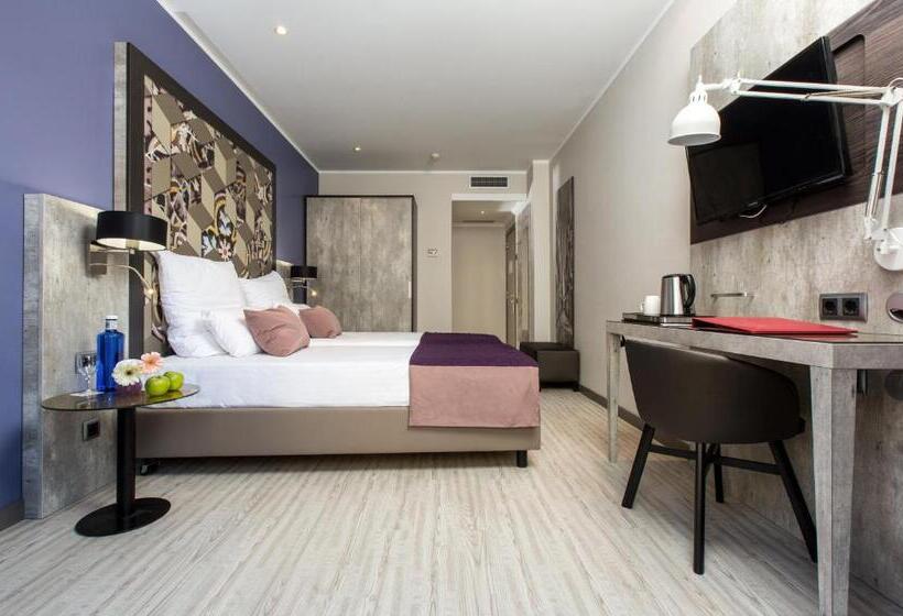 수피리어 트리플 룸, Leonardo Hotel Barcelona Las Ramblas