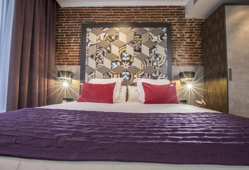 Номер Deluxe, Leonardo Hotel Barcelona Las Ramblas