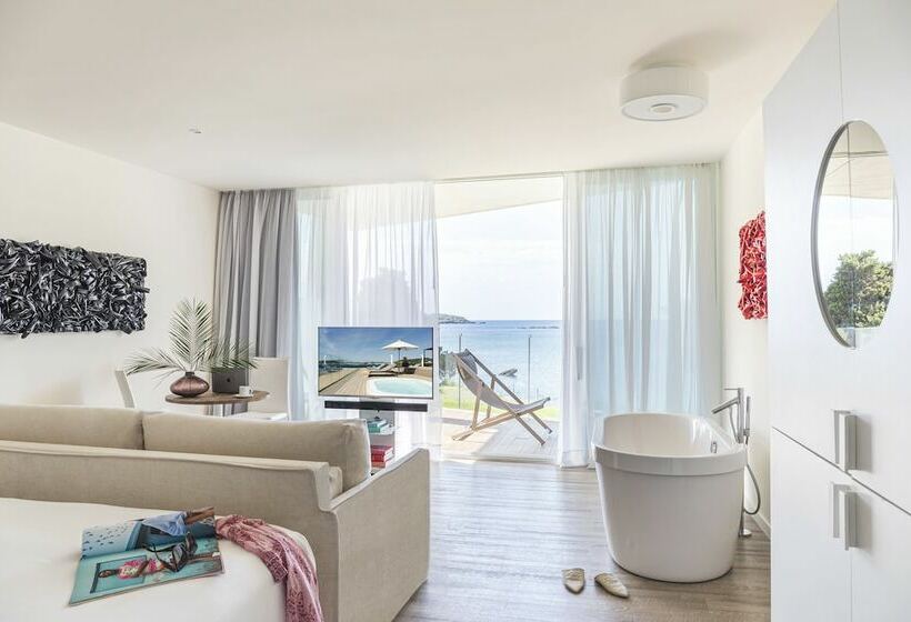 Suite con Terraza, Me Ibiza   The Leading Hotels Of The World