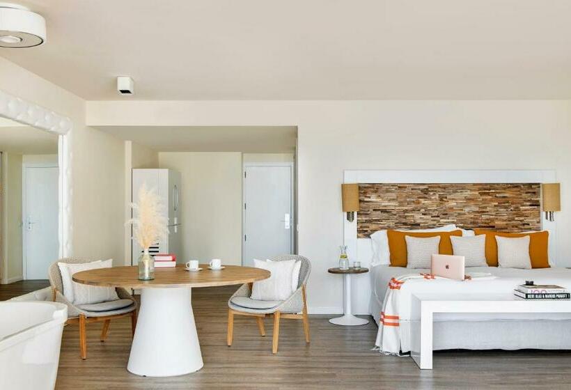 Suite con Piscina, Me Ibiza   The Leading Hotels Of The World