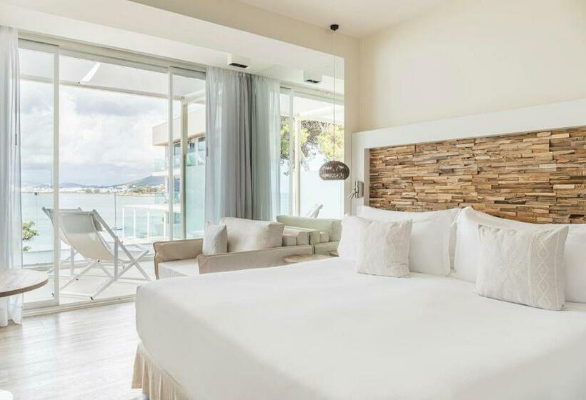 Quarto Estandar Vista Mar com Terraço, Me Ibiza   The Leading Hotels Of The World