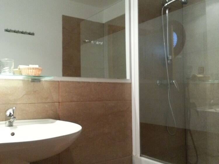اتاق استاندارد, Almona