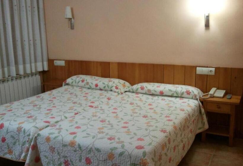 Quarto Familiar Banheiro Compartilhado, El Pilar