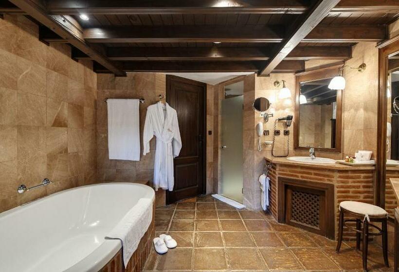 Полулюкс с Видом, Finca La Bobadilla