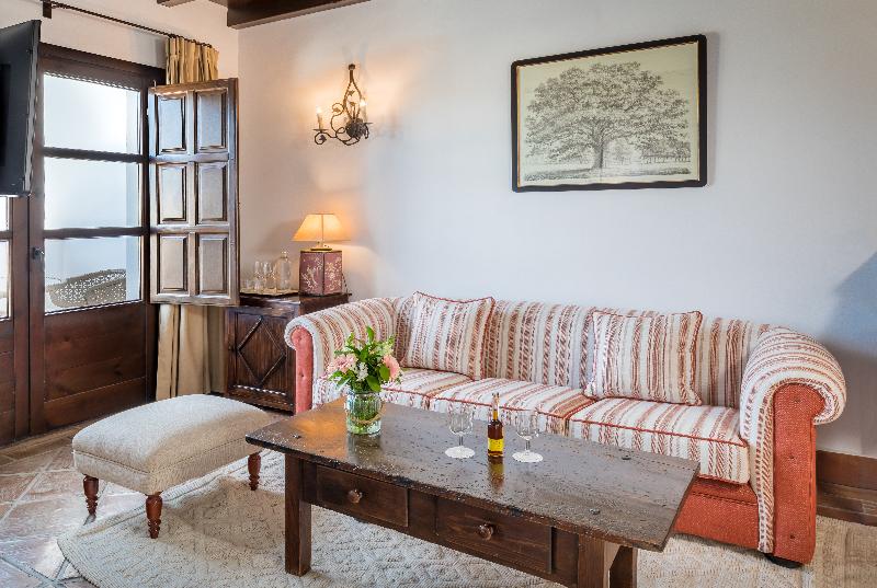 Номер Deluxe с Балконом, Finca La Bobadilla