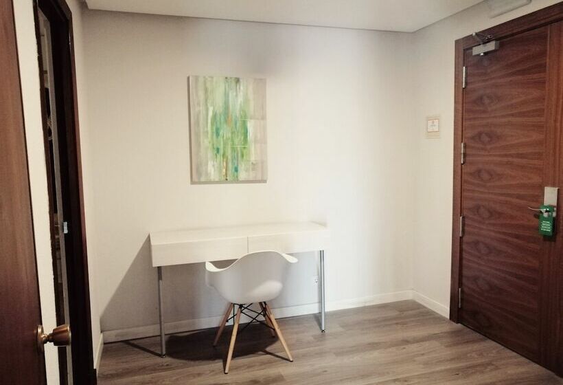 Quarto standard, Mir Octavio
