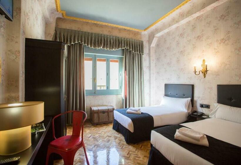 اتاق استاندارد, Casual Del Teatro Madrid