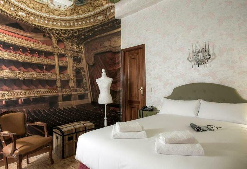 اتاق استاندارد, Casual Del Teatro Madrid
