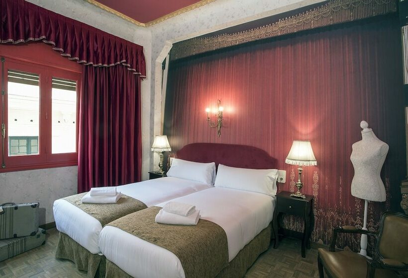 اتاق استاندارد, Casual Del Teatro Madrid
