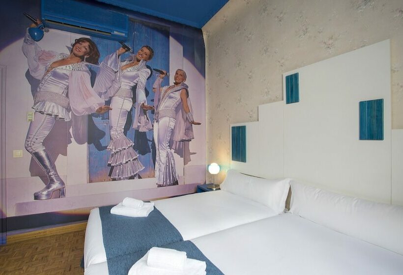 اتاق استاندارد, Casual Del Teatro Madrid