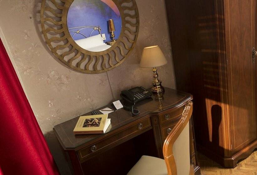 اتاق استاندارد با تراس, Casual Del Teatro Madrid