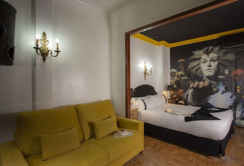 اتاق استاندارد سه نفره, Casual Del Teatro Madrid
