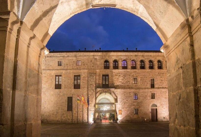Номер Стандарт Трехместный, Hostería Del Monasterio De San Millan