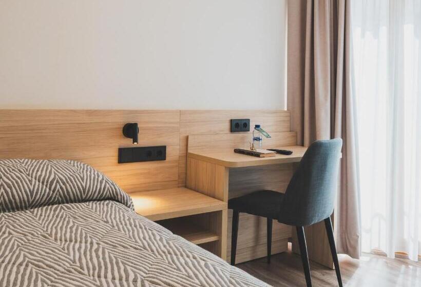 Номер Стандарт, Jardi Apartaments