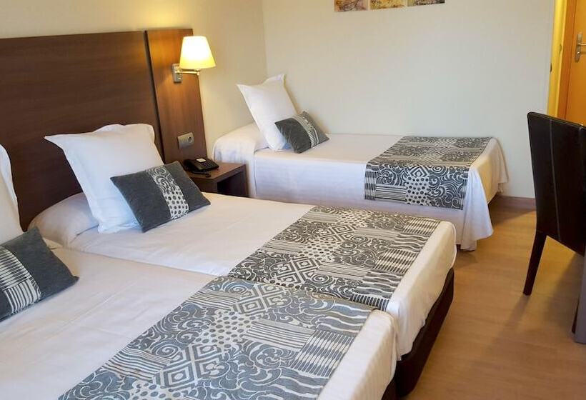 اتاق استاندارد سه نفره, Golden Acqua Salou