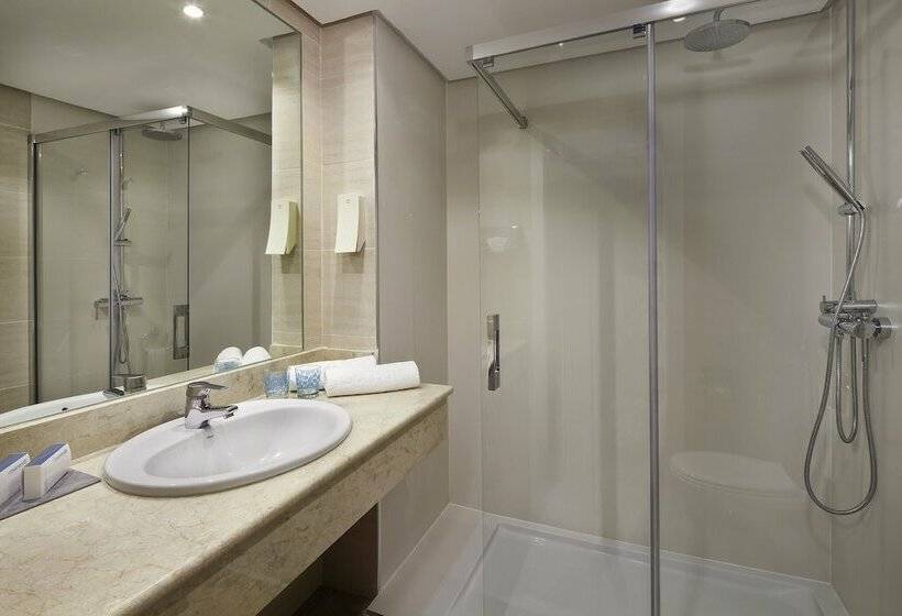 סוויטת ג'וניור בקומת קרקע, Ocean House Costa del Sol, Affiliated by Meliá