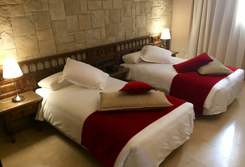 اتاق استاندارد سه نفره, Sercotel Alfonso Vi