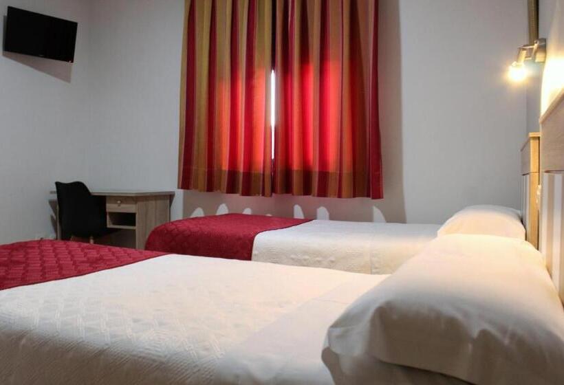 اتاق استاندارد, Hostal Madrid