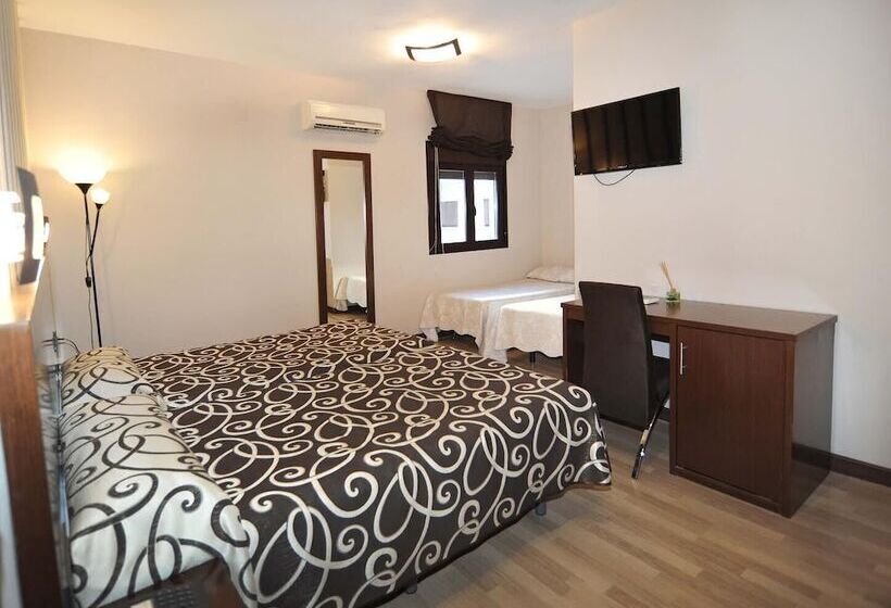 Quarto Estandar Individual, Ciudad De Plasencia