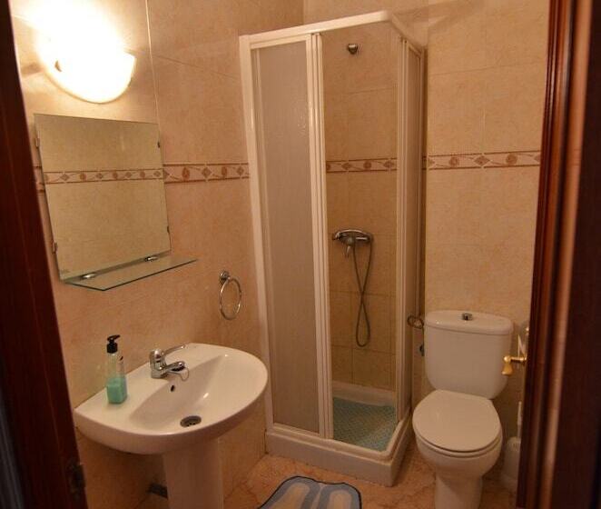 Номер Стандарт, Hostal Galicia