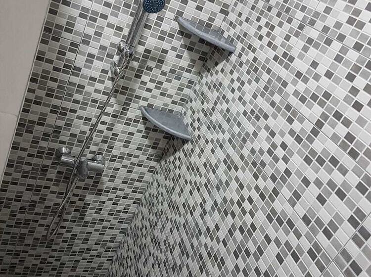 スタンダードシングルルーム, Hostal Malaga