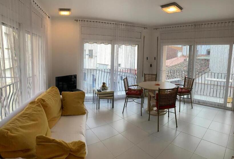 バルコニー付き１ベッドルームアパートメント, Hostal Rom Familiar