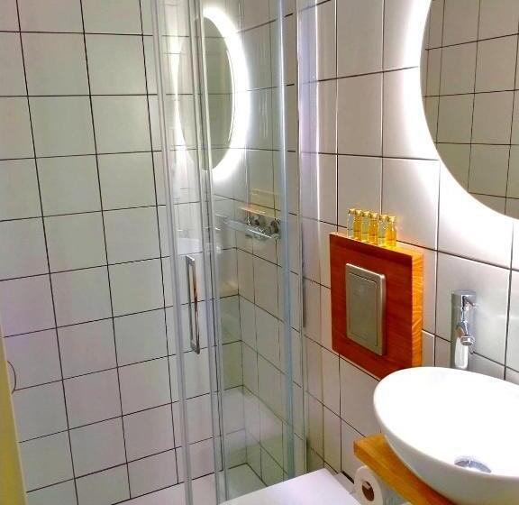 Номер Стандарт Вид на Город, Hostal Mafer