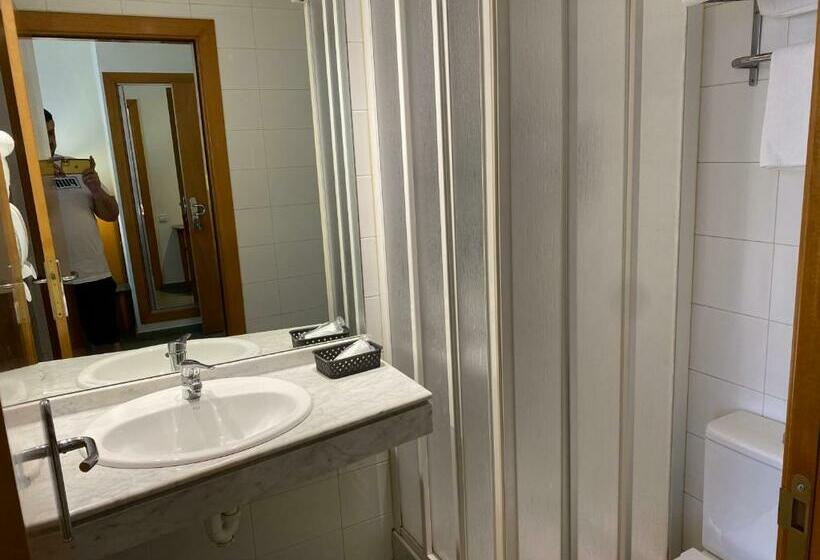 Номер Стандарт, Hostal Meson Pepa
