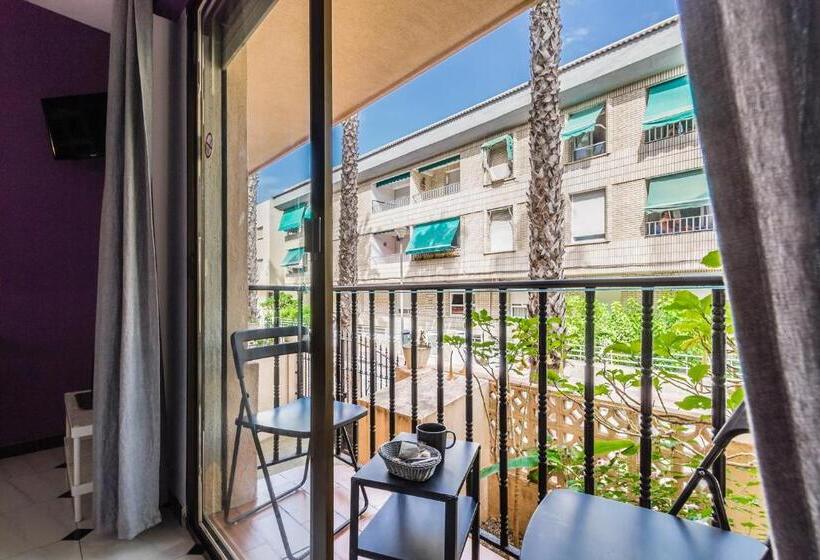 バルコニー付きデラックスルーム, Hostal Tropical