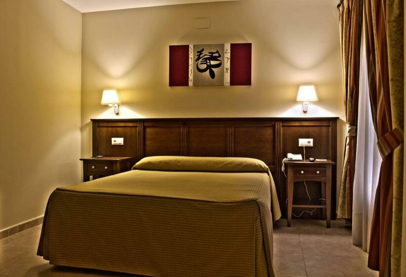 Номер Стандарт, Hostal Carmen