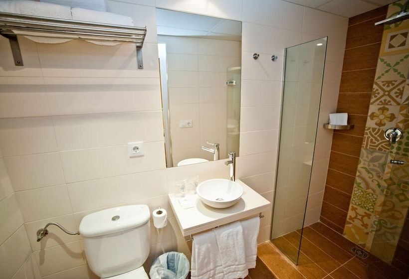 اتاق استاندارد یک نفره, Hostal Marenostrum