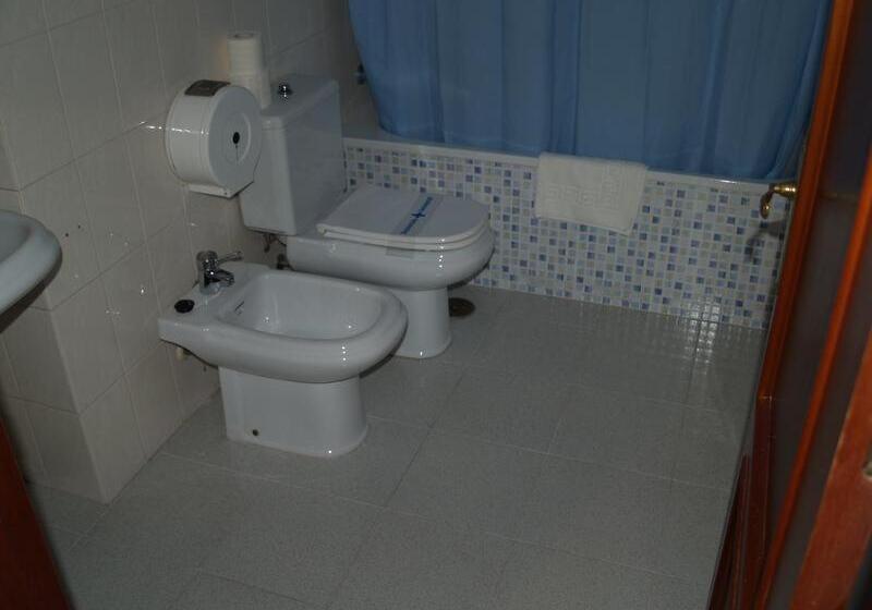 Номер Стандарт, Hostal Carlos Iii