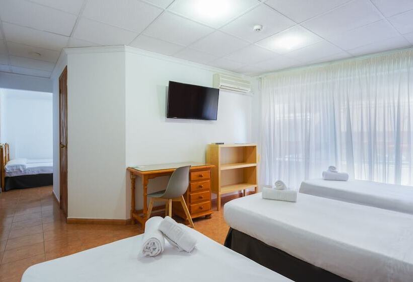 Семейный Номер, Hostal Casa Antonio By Vivere Stays