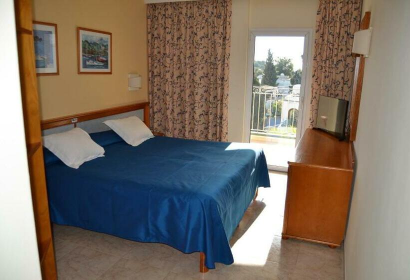 Номер Стандарт с Балконом, Hostal Leo D Or