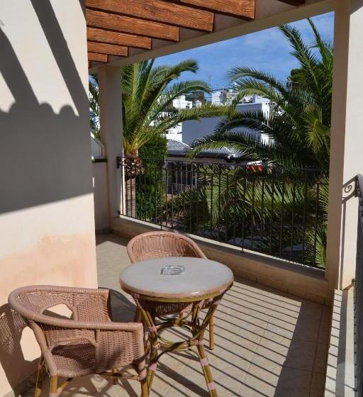 Номер Стандарт, Hostal Leo D Or
