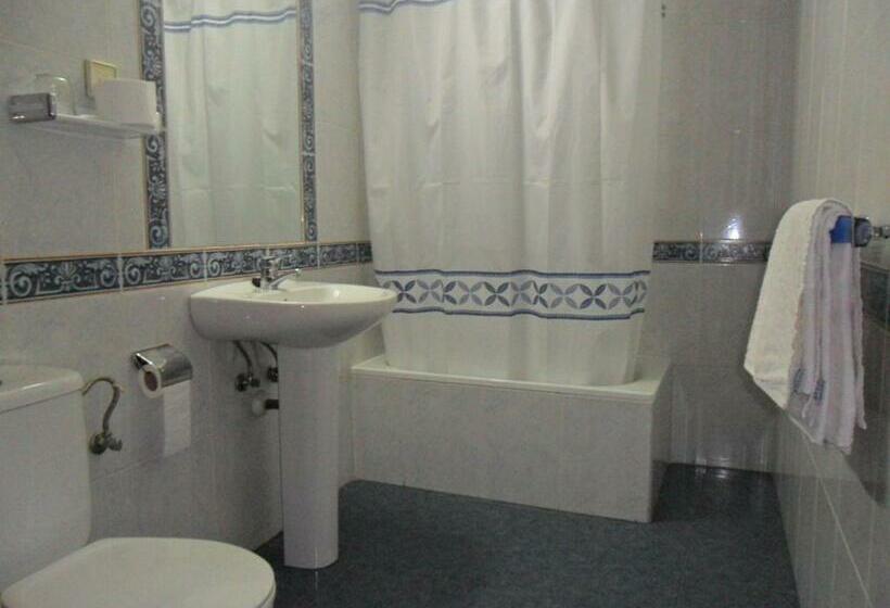 اتاق استاندارد, Hostal Ronda