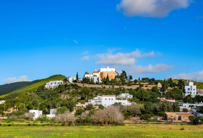 スタンダードトリプルルーム, Hostal Y Apartamentos Santa Eulalia
